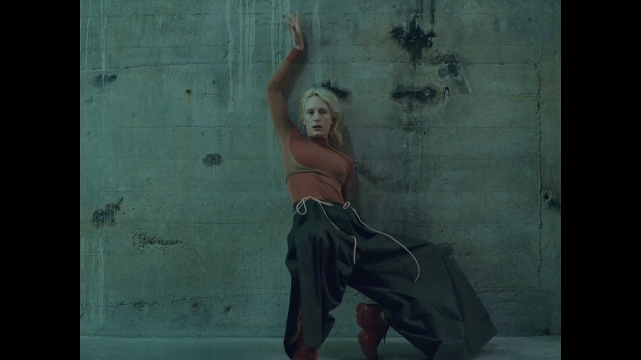 Mabel x Tate Modern - dir: Holly Blakey @ knucklehead